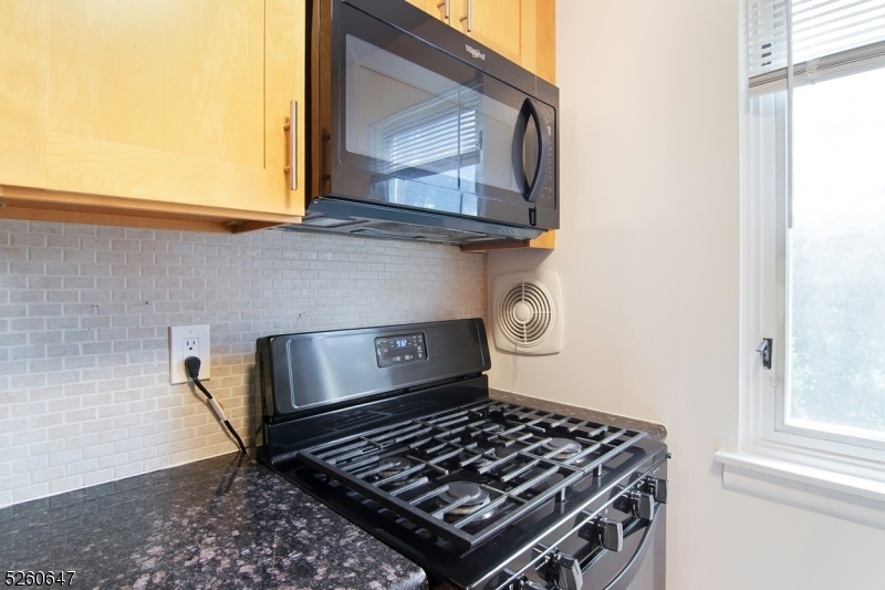Property Photo: 806 Morris Tpke 2D1 NJ 07078
