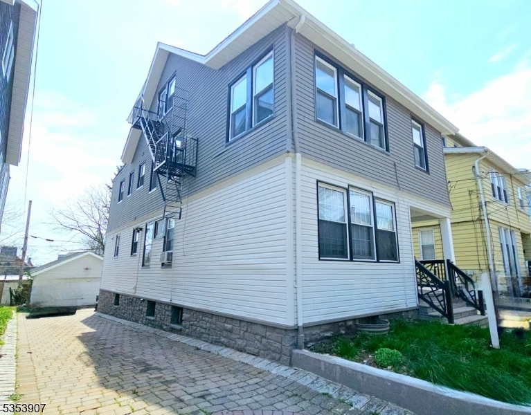 Property Photo: 8 Boyden Pkwy South NJ 07040