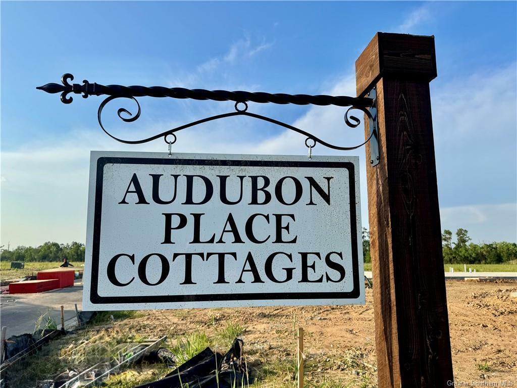 Property Photo: 3151 E Blue Heron Drive LA 70615