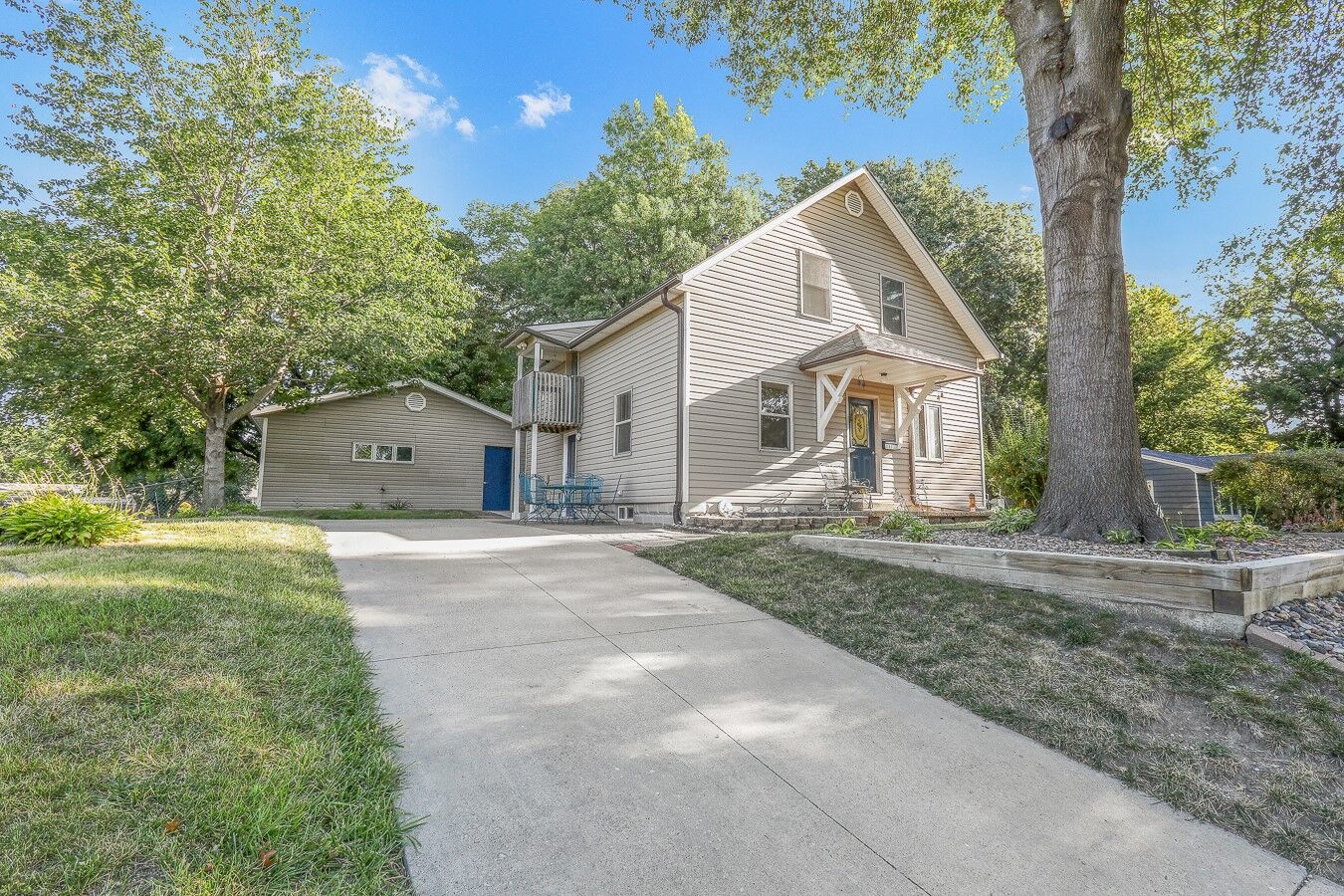 Property Photo:  1112 Liberty Street  IA 50219 