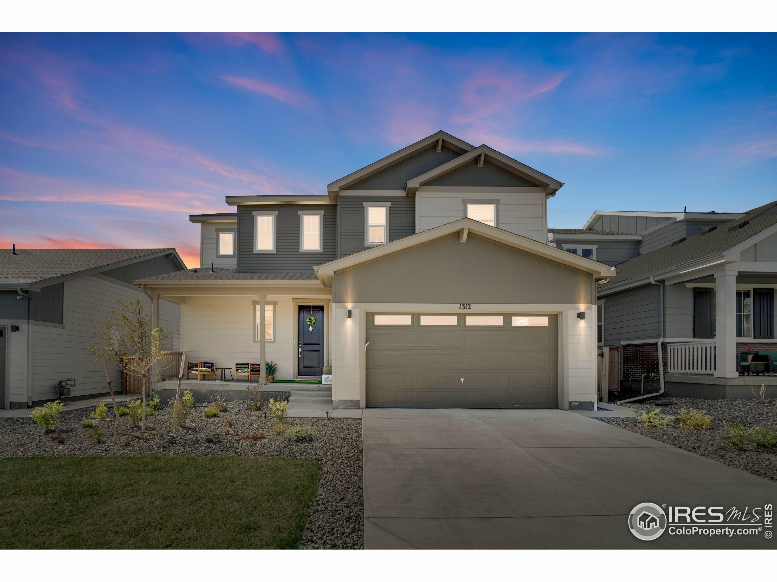 Property Photo: 1312 Loraine Cir S CO 80026