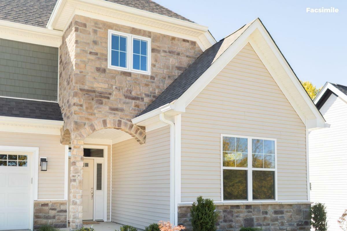 Property Photo: 4626 S Abington Avenue IN 47403