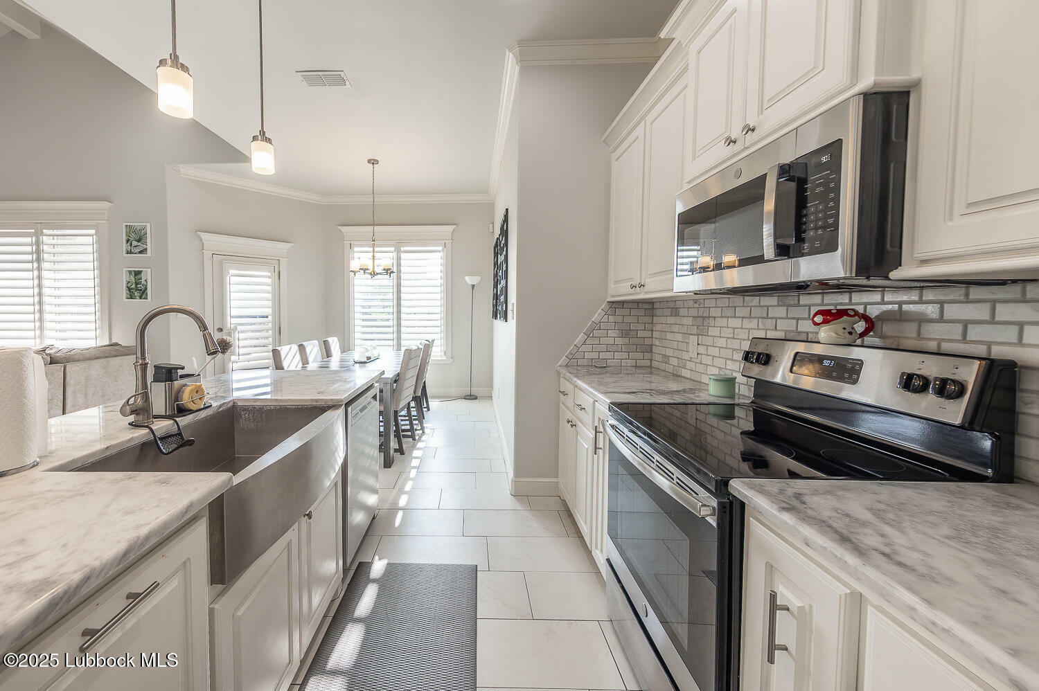 Property Photo: 10403 Ironton Avenue TX 79424