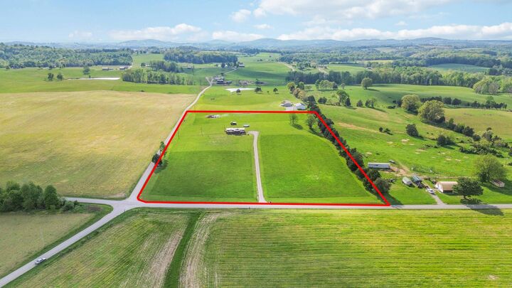 Property Photo:  2805 W West Ridge Road  KY 42567 