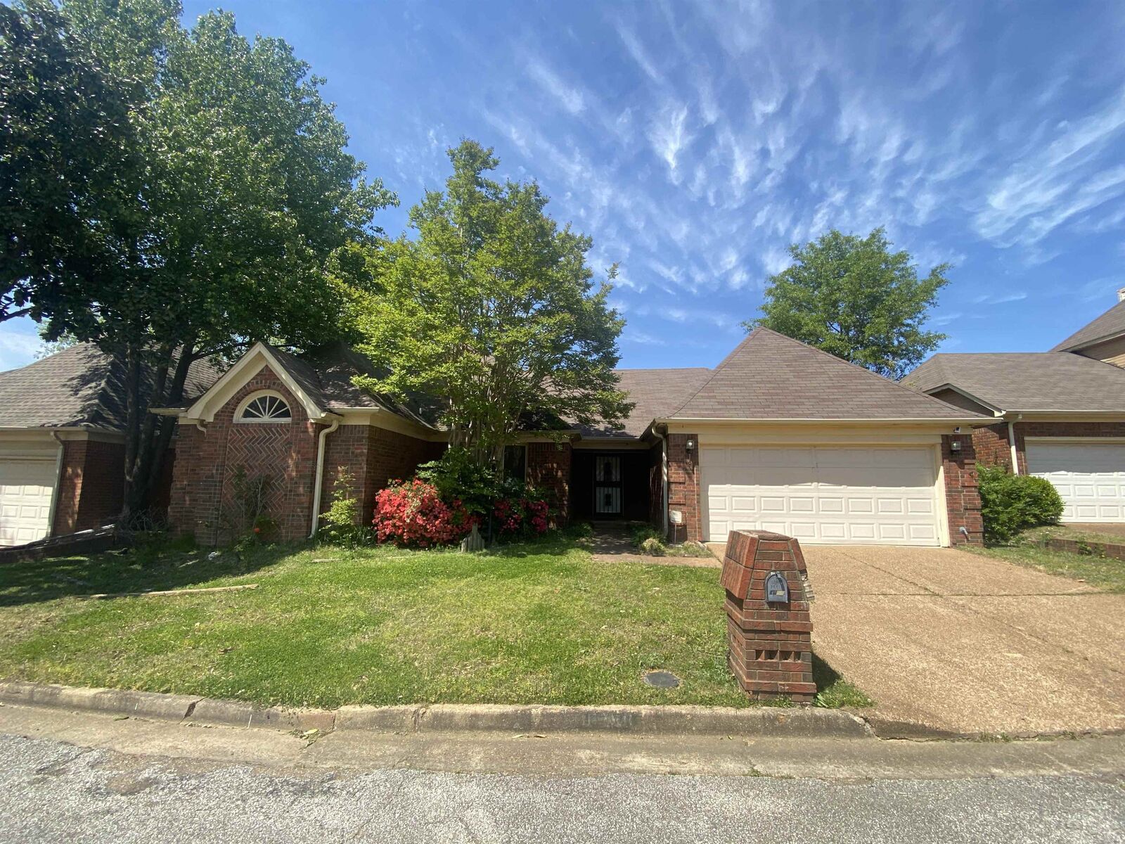 Property Photo: 6758 Willow Way Ln TN 38141