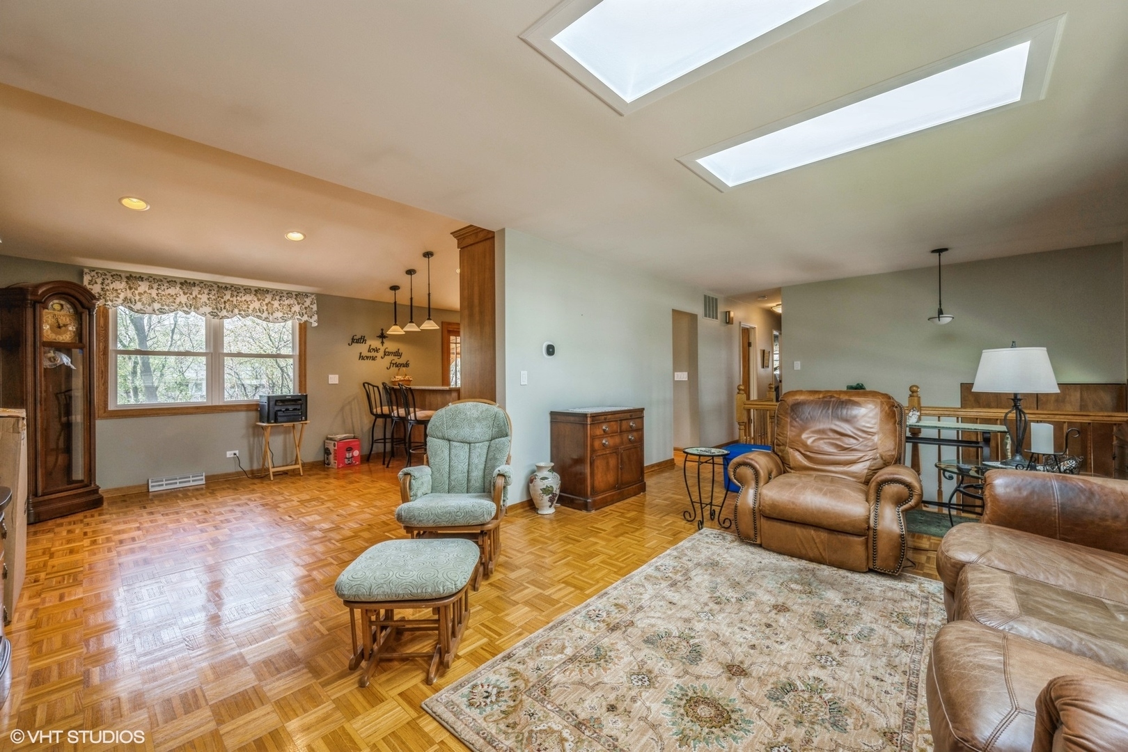 Property Photo: 907 E Schirra Drive IL 60074