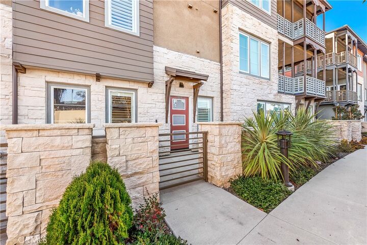 Property Photo:  1309 Doheny Way  CA 92629 