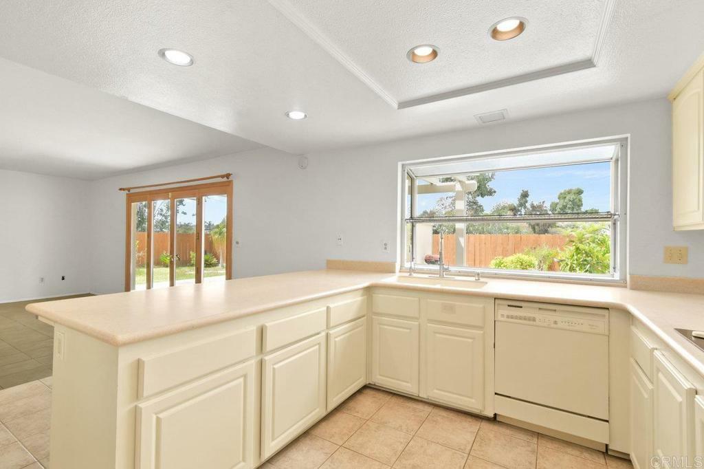 Property Photo: 5441 Annie Laurie Lane CA 91902