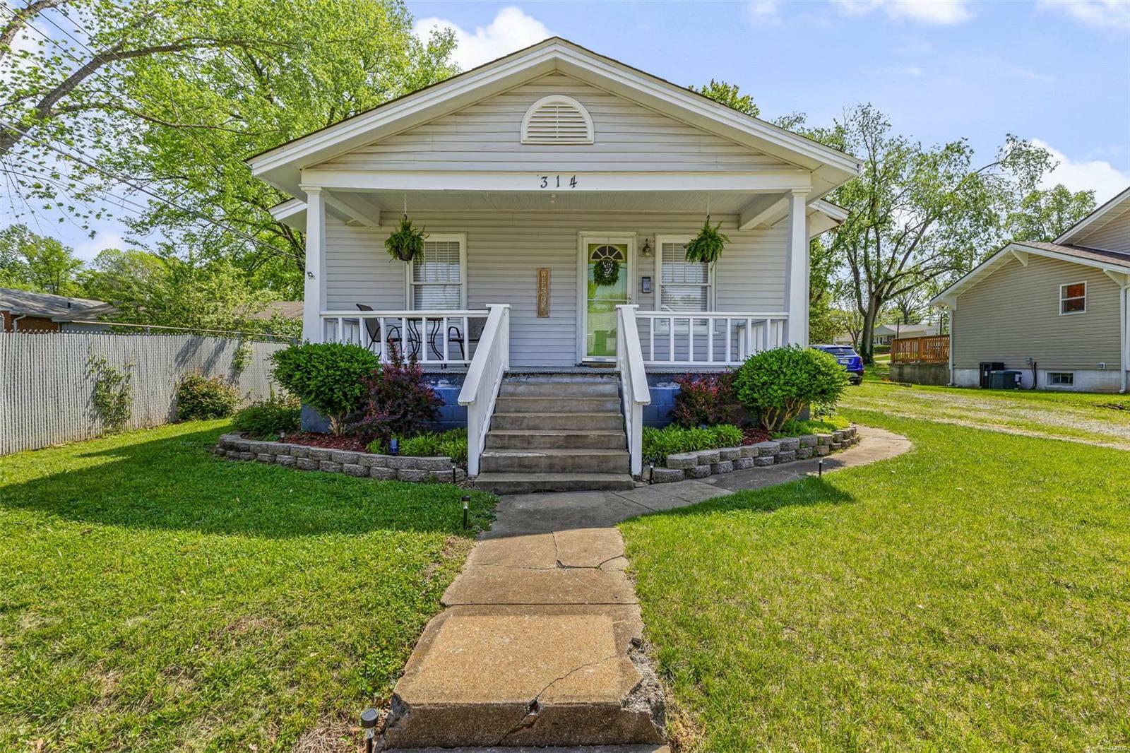 Property Photo: 314 S Carleton Street MO 63640
