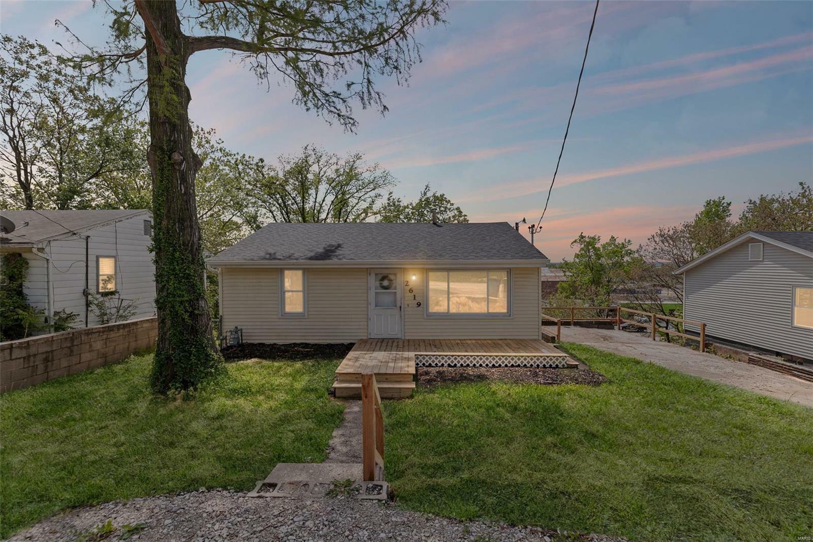 Property Photo: 2619 Plainview Terrace IL 62002