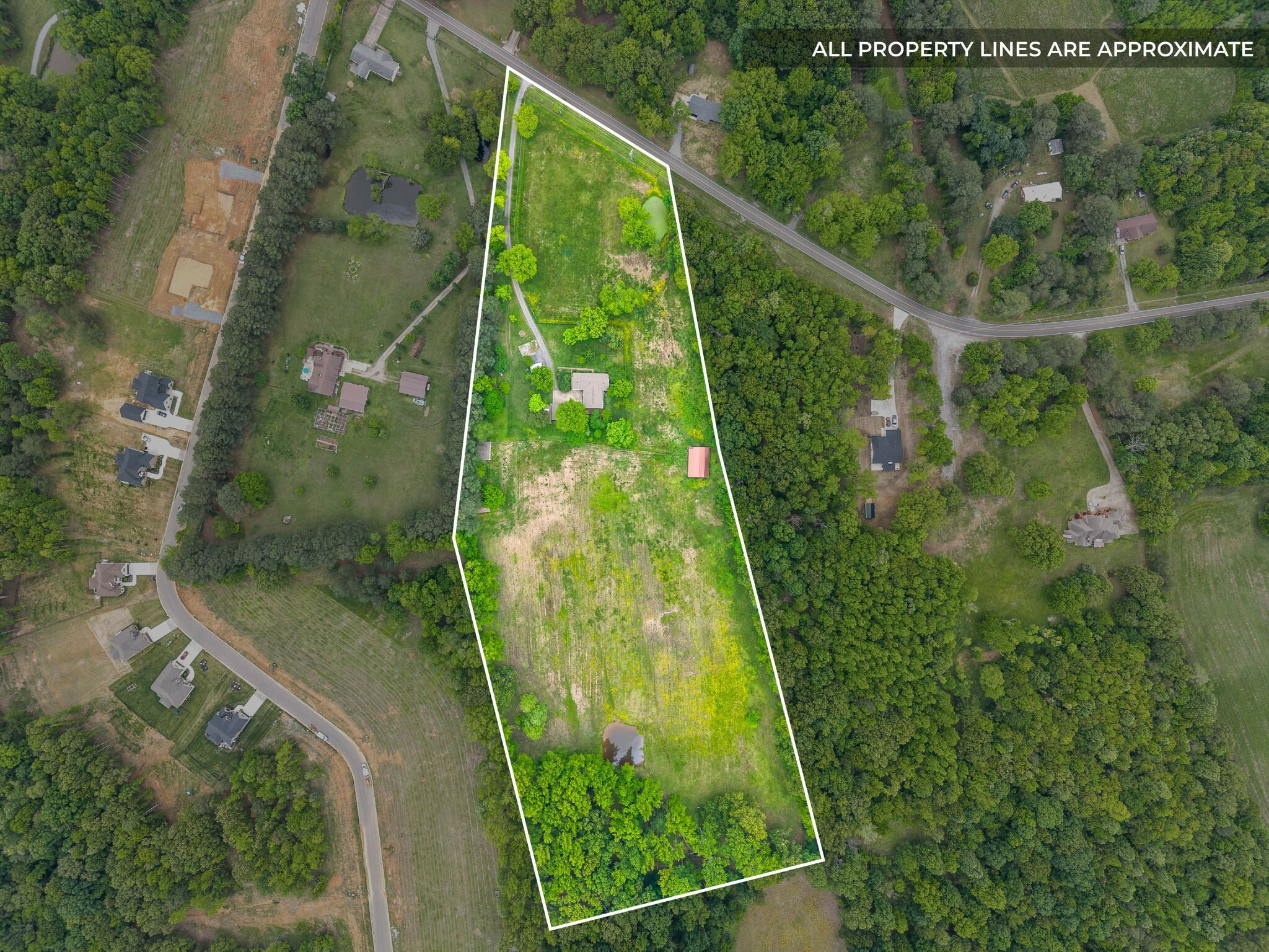 Property Photo: 2037 Ogburn Chapel Rd TN 37042