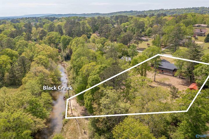 Property Photo: 633 Tabor Road AL 35904