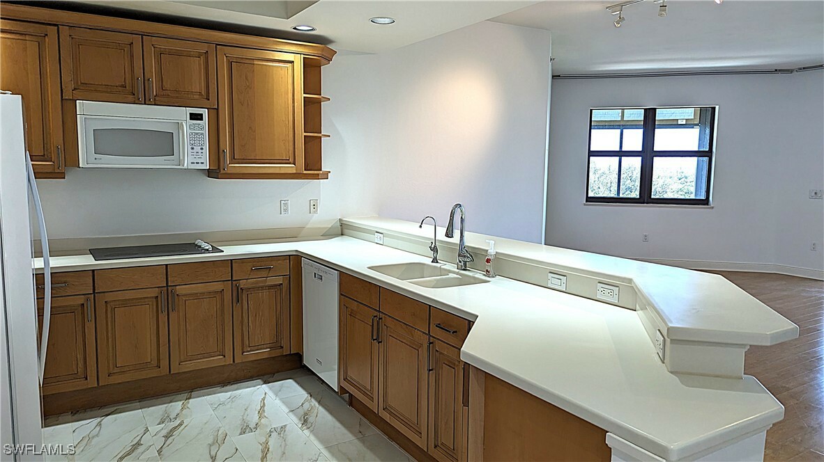 Property Photo: 14380 Riva Del Lago Drive 803 FL 33907
