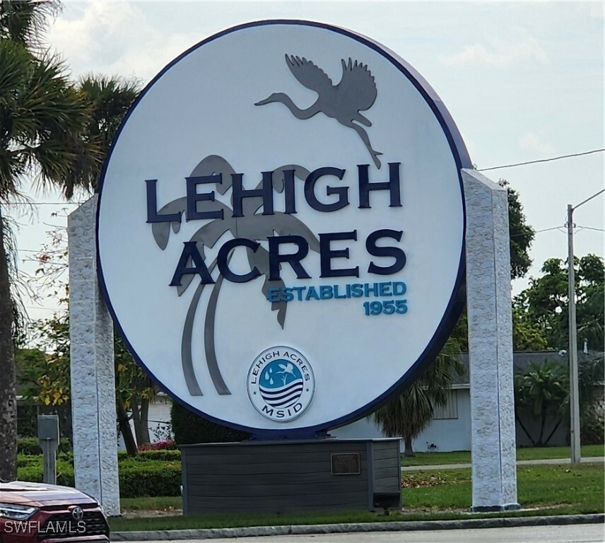 Property Photo: 2506 52nd Street SW FL 33976