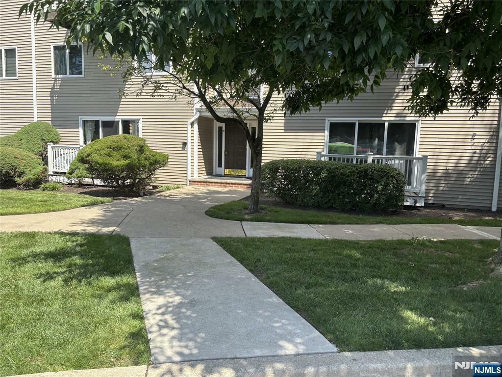 Property Photo: 13 Presidential Drive 13 NJ 07631