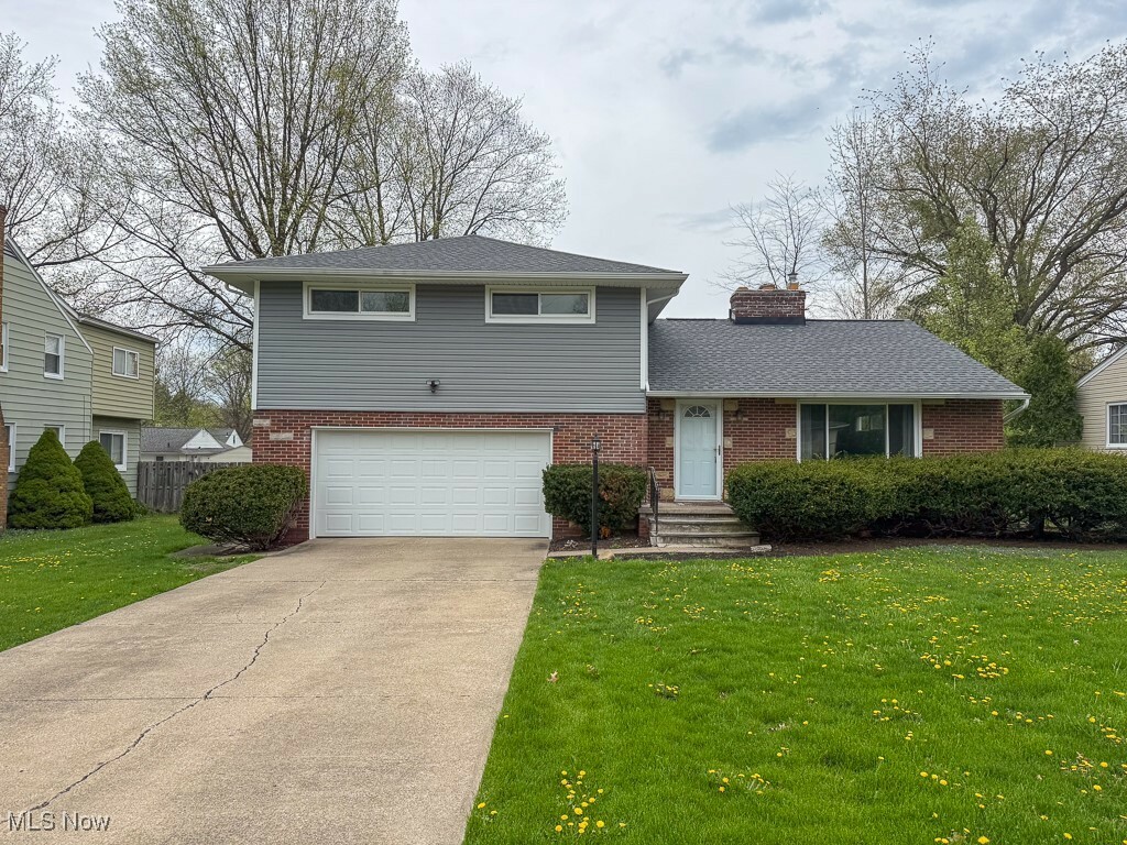Property Photo: 295 Pembroke Road OH 44333