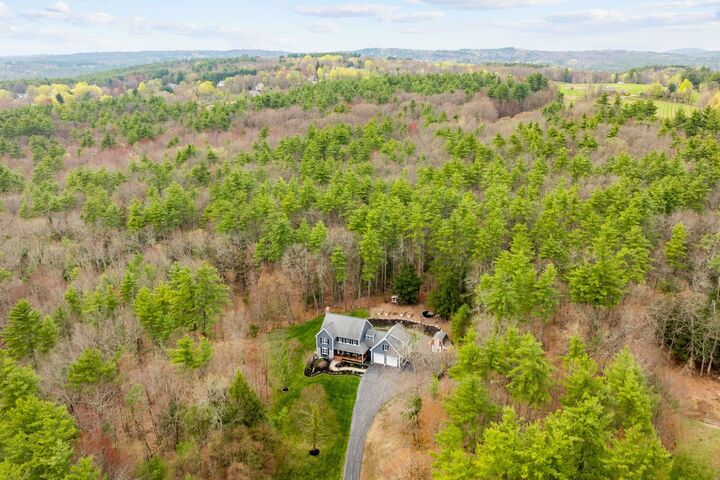 Property Photo:  7 Carol Ann Lane  NH 03031 