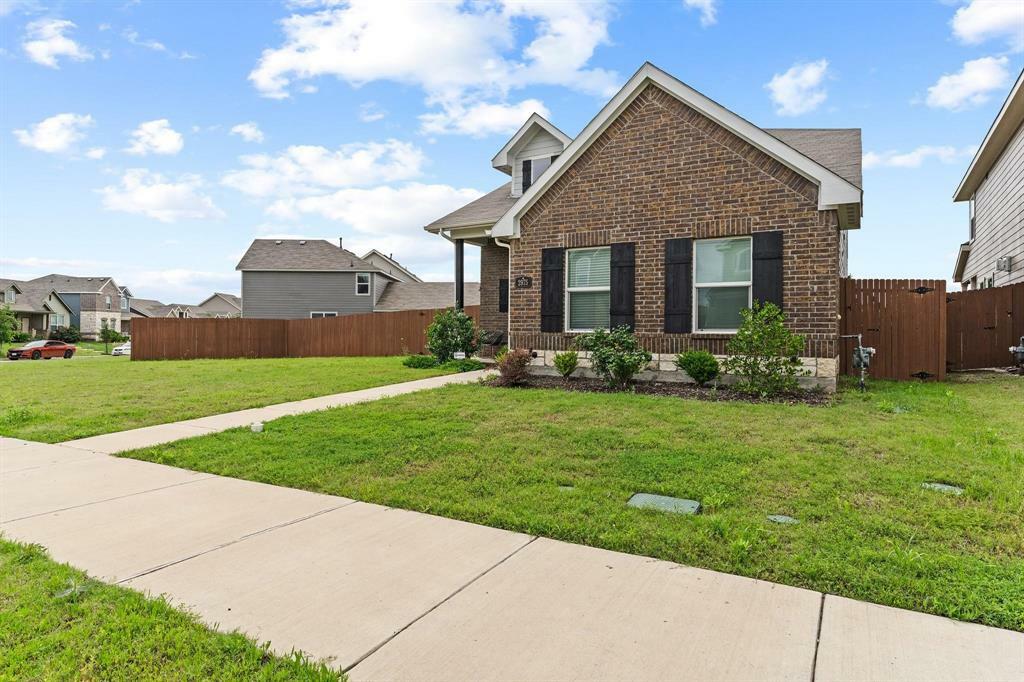 Property Photo: 2975 Cedeno Drive TX 75126