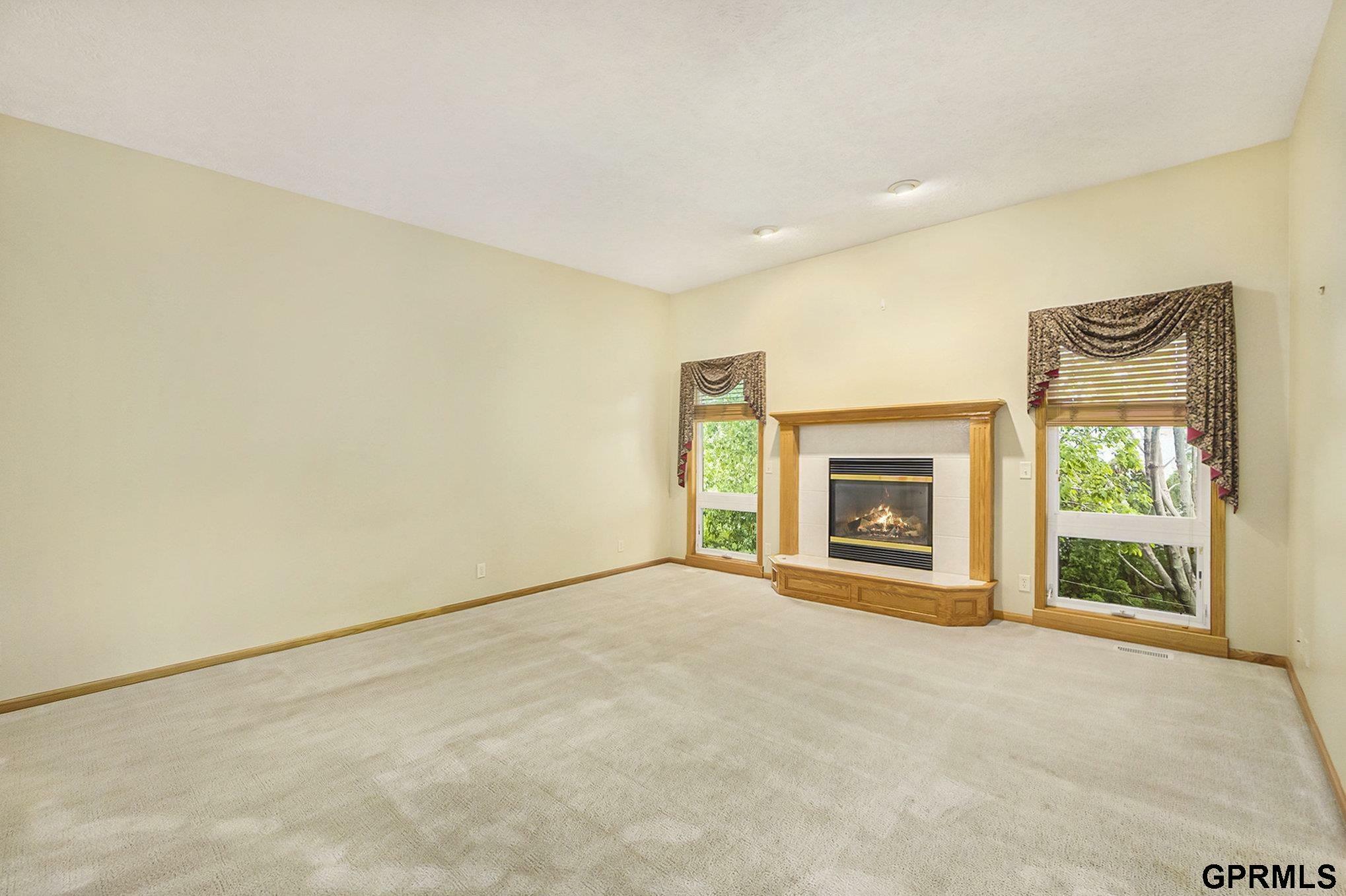 Property Photo: 8024 S 106 Street NE 68128
