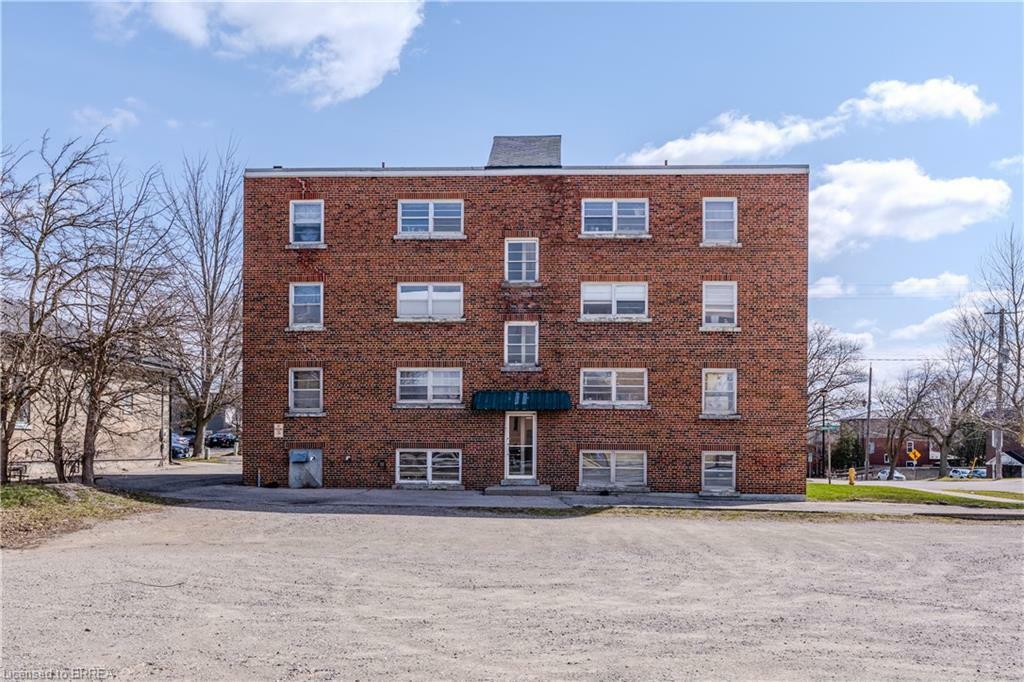 Property Photo: 88 Charlotte Street ON N3T 2X3