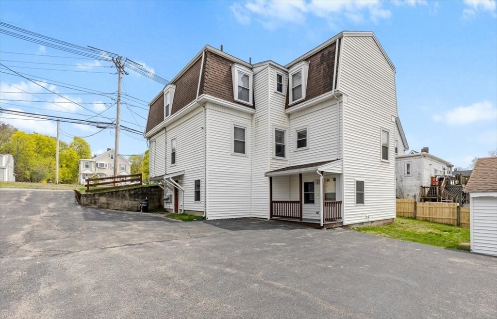 Property Photo: 1067-1069 Front 4 MA 02190