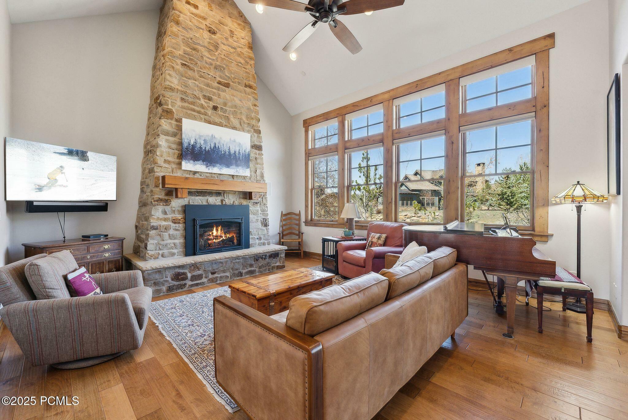Property Photo: 3250 E Thunderhawk Trail UT 84036