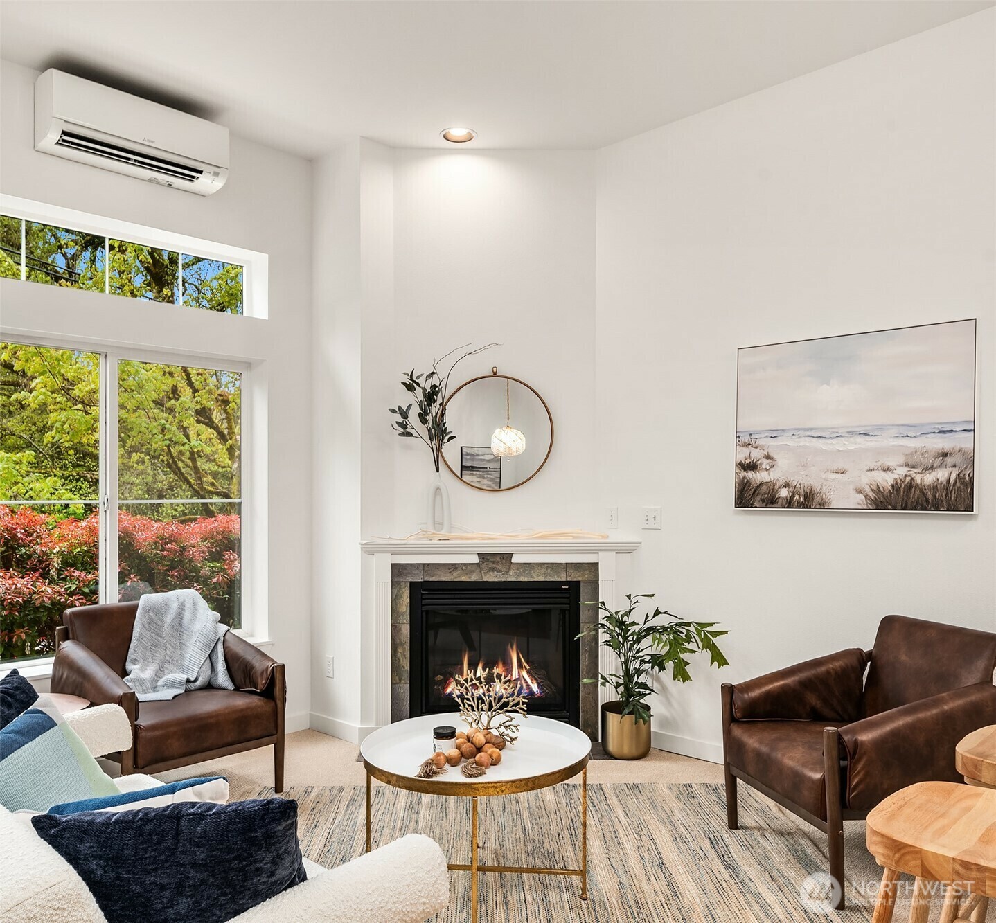 Property Photo: 9700 Ravenna Avenue NE 7 WA 98115