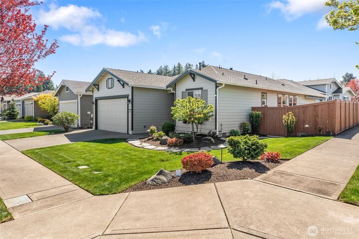 Property Photo: 8201 Ridgefield Avenue NE WA 98516