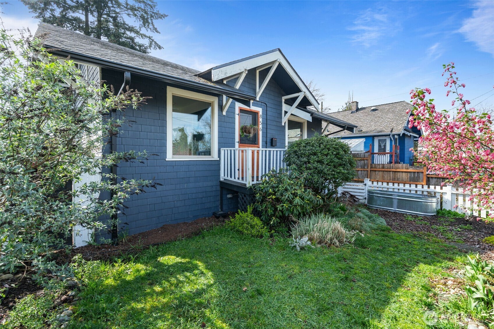 Property Photo: 856 E Division Lane WA 98404