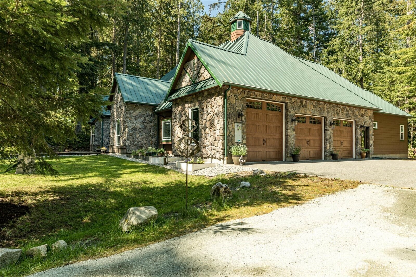 Property Photo: 1059 Evergreen Lane WA 98249