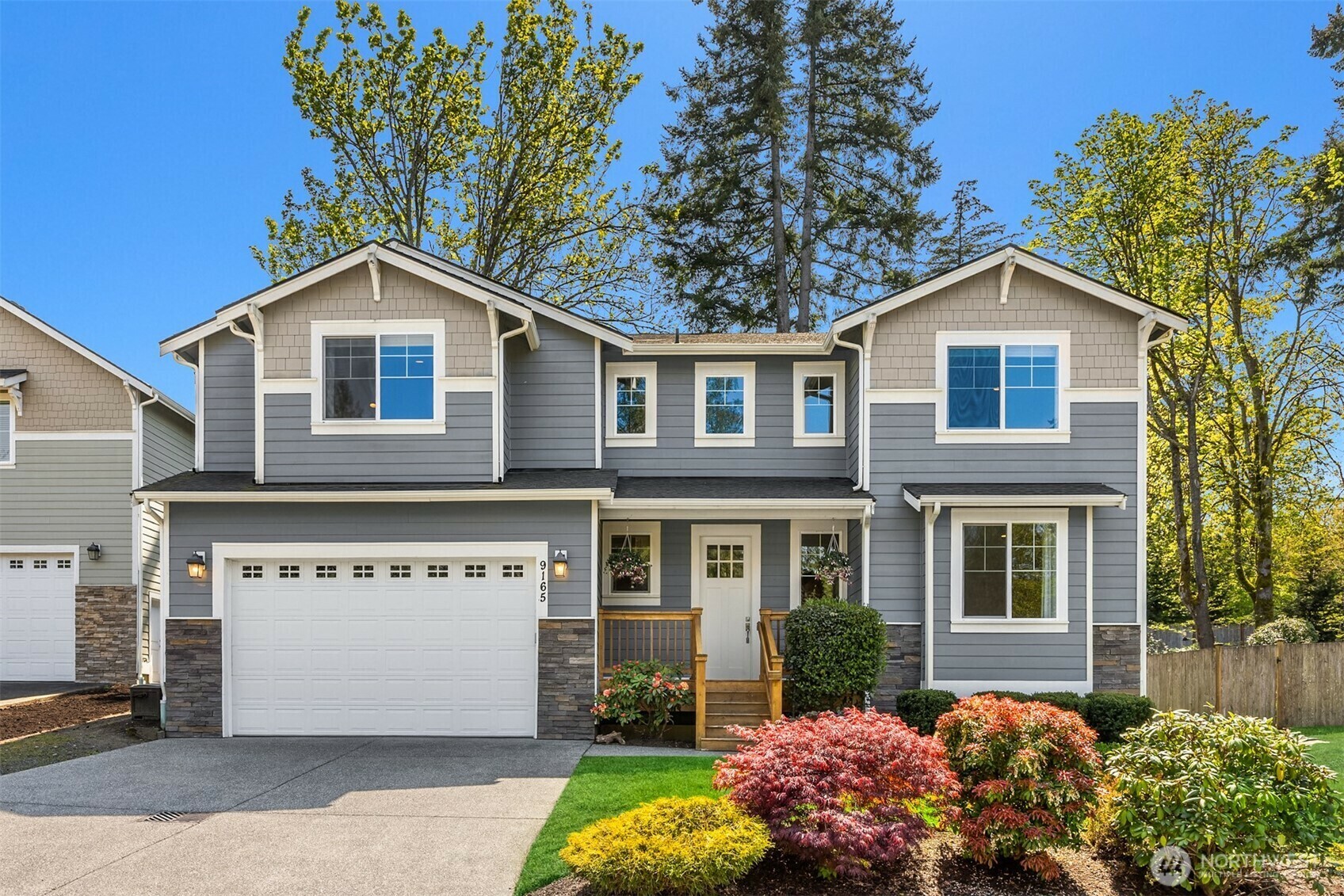 Property Photo: 9165 Burlingame Court NE WA 98110