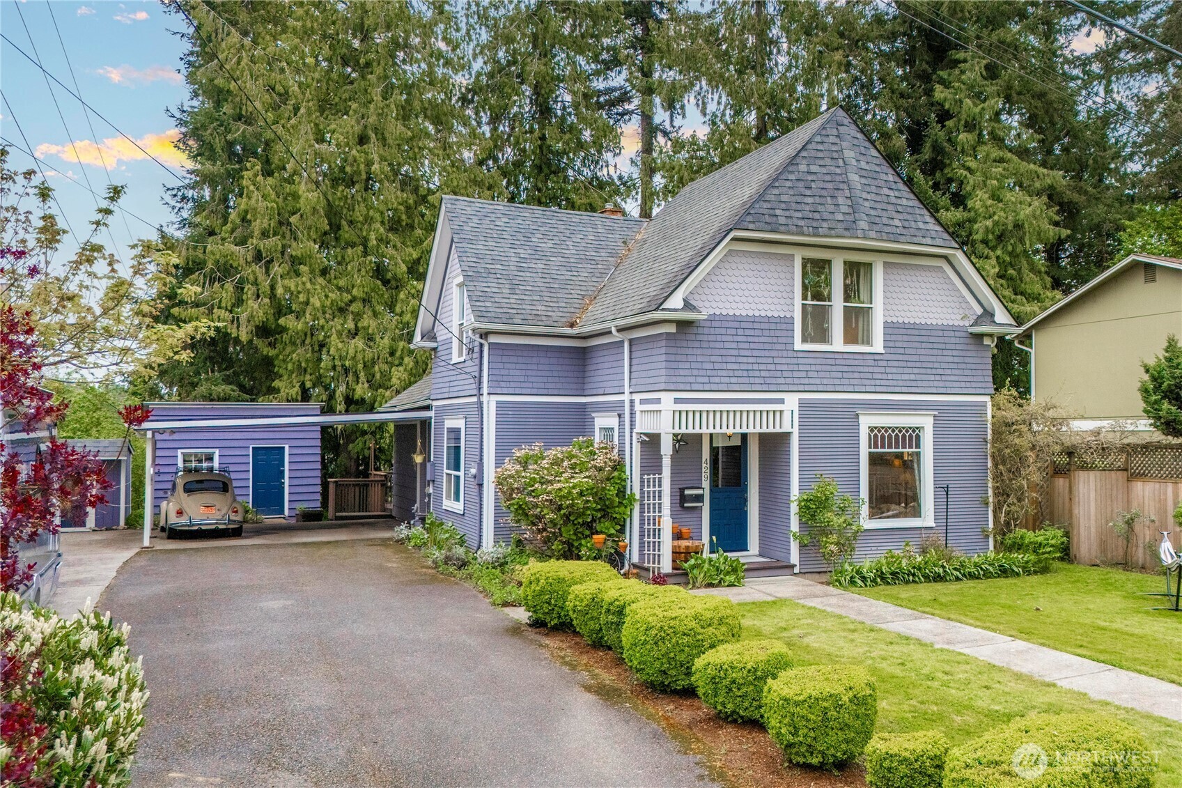 Property Photo:  429  Cedar Avenue  WA 98290 