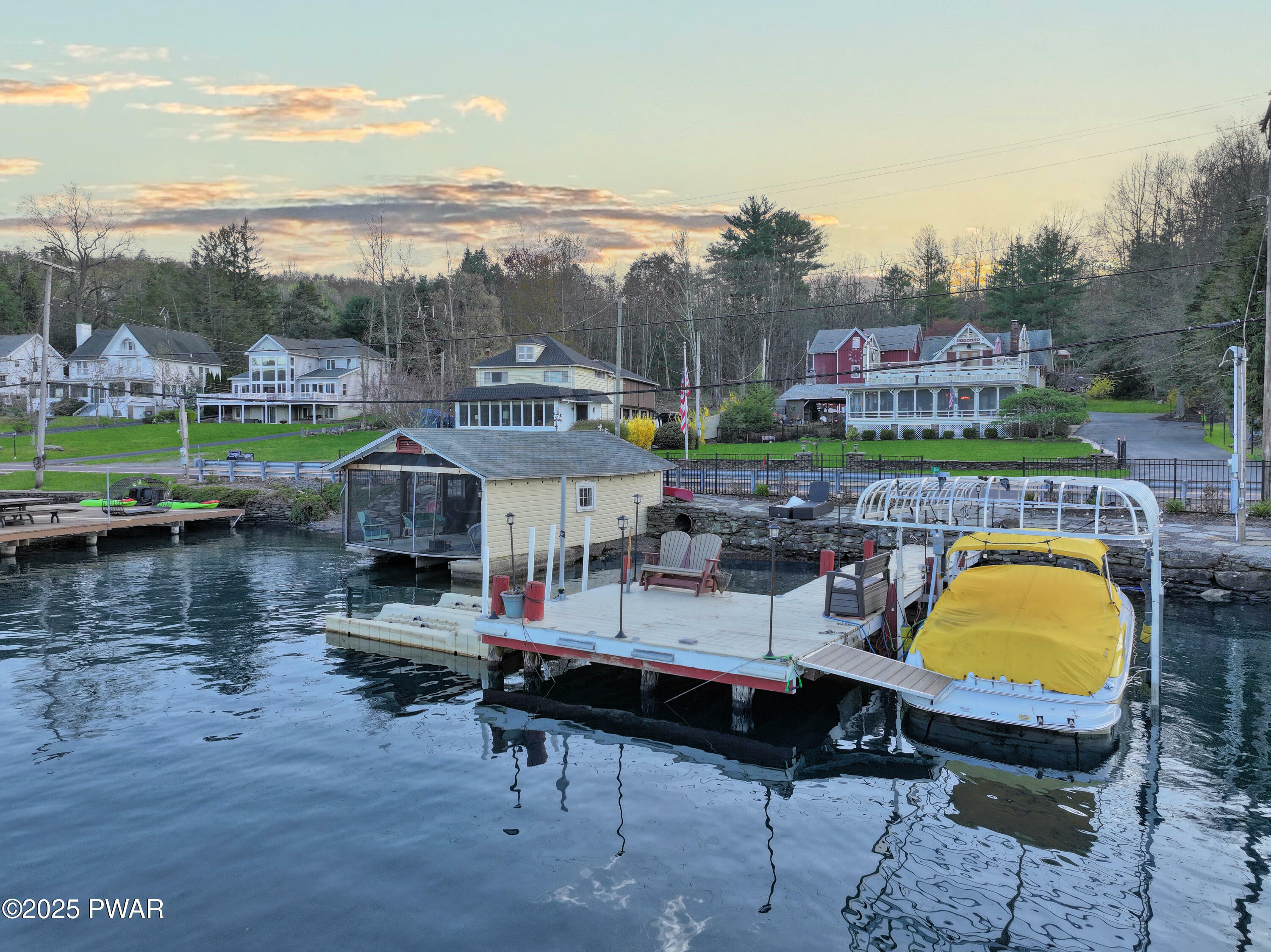 Property Photo: 2633 Lakeside Drive PA 18618