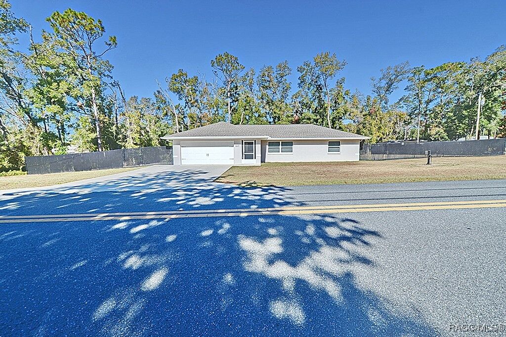 Property Photo:  6601 E Waverly Street  FL 34452 