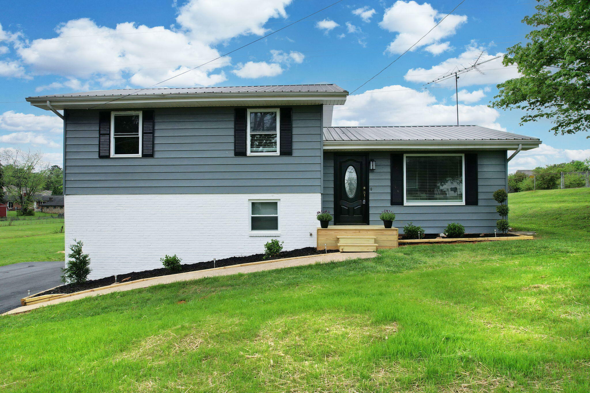Property Photo: 1680 Rolling Brook Drive NE TN 37323