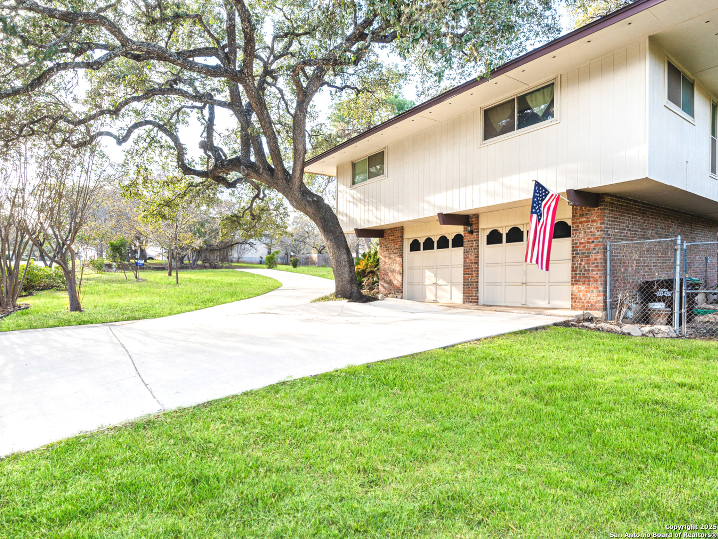 Property Photo: 301 Sagecrest TX 78232