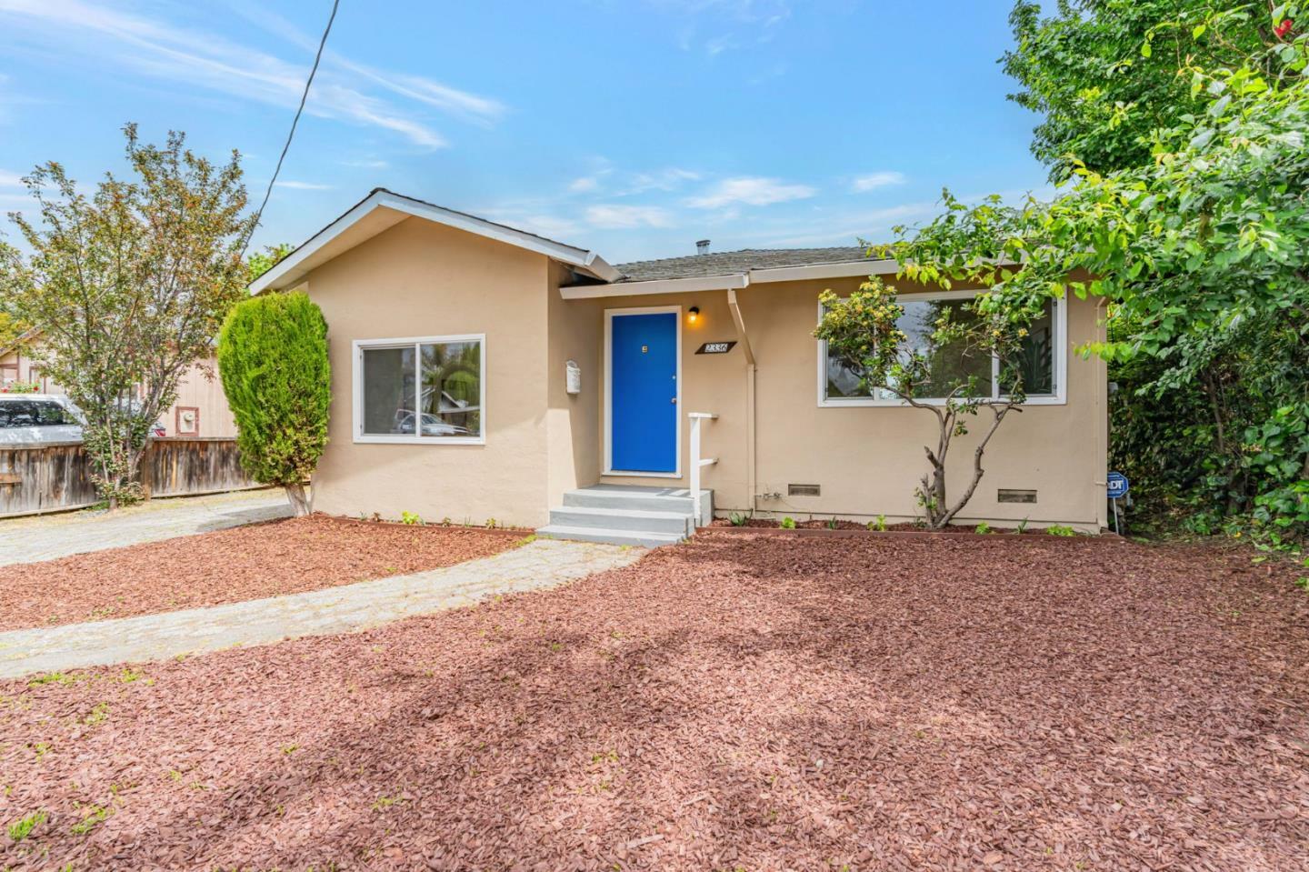 Property Photo: 2336 Menalto Avenue CA 94303