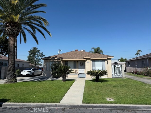 8119 Irvine Avenue  North Hollywood CA 91605 photo