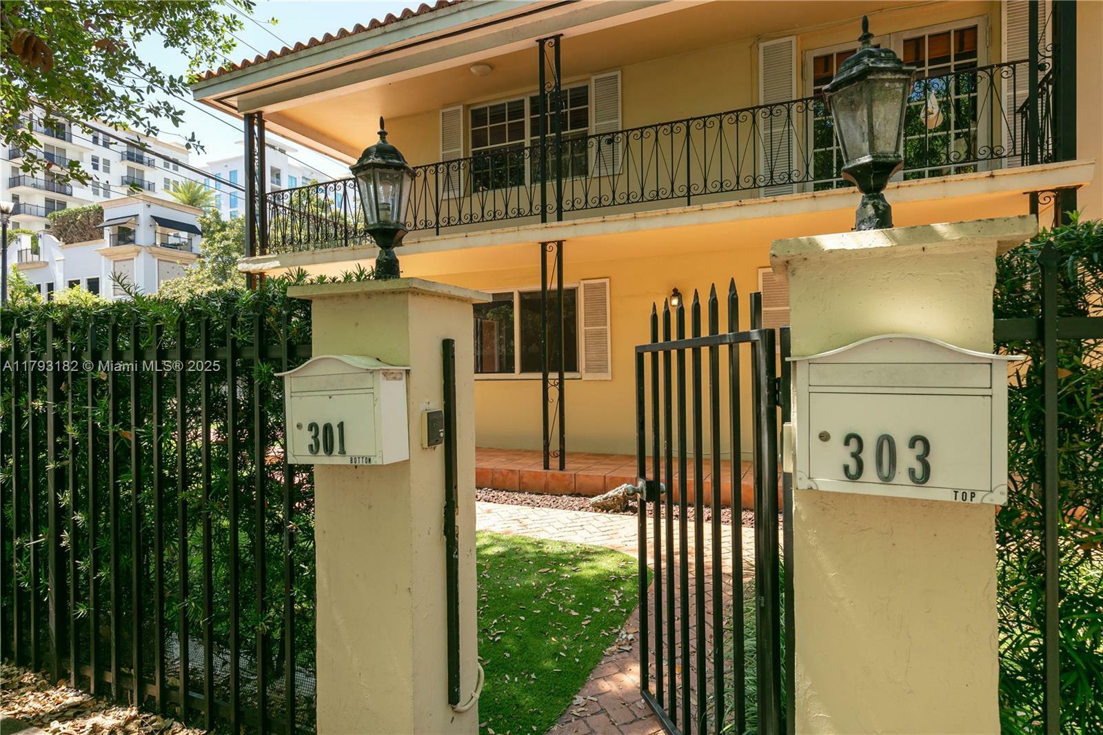 Property Photo: 301 Bird Rd 301 FL 33146