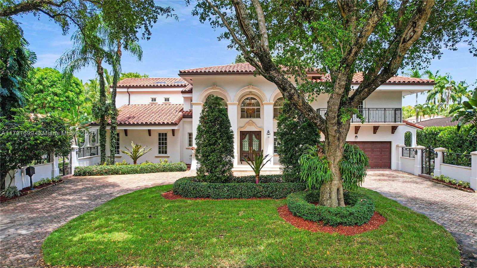 Property Photo: 4403 Monserrate St FL 33146