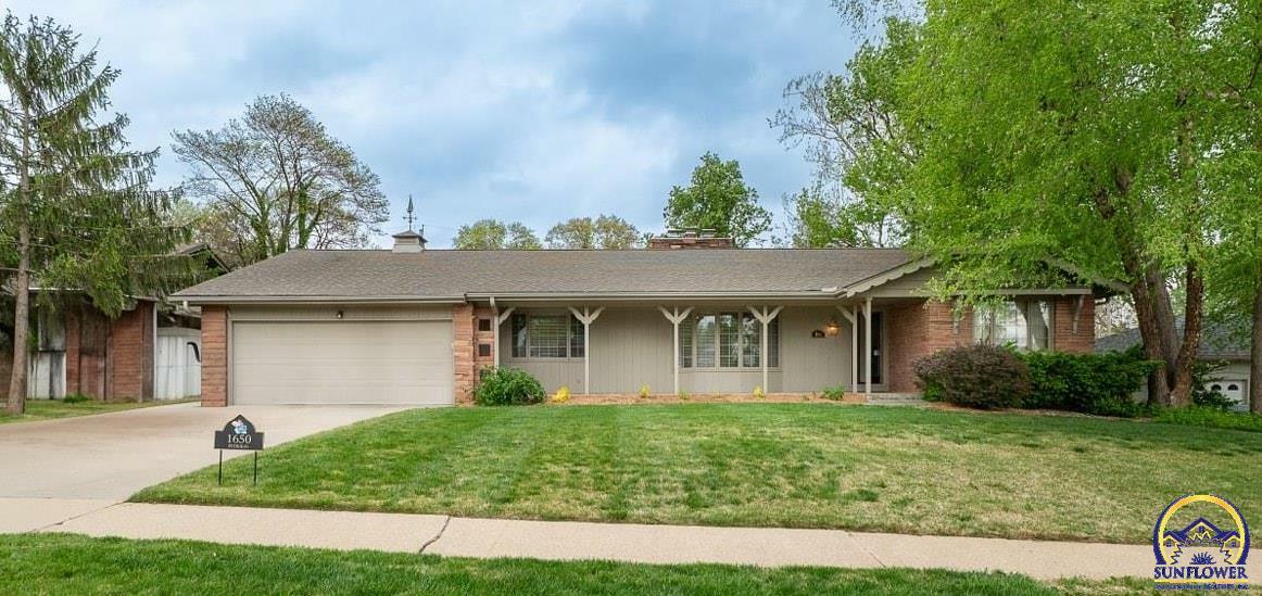1650 SW Withdean Rd  Topeka KS 66611 photo