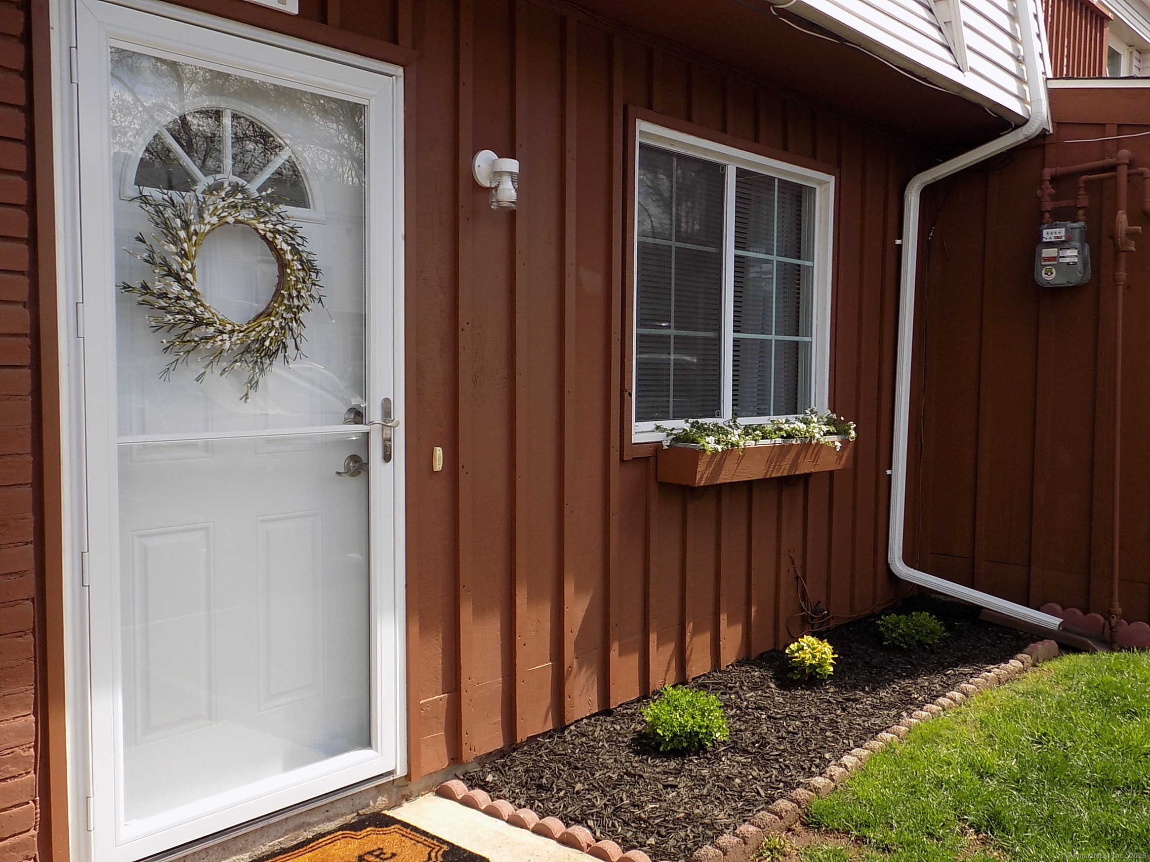 330 Short Beach Road Apt F7  East Haven CT 06512 photo
