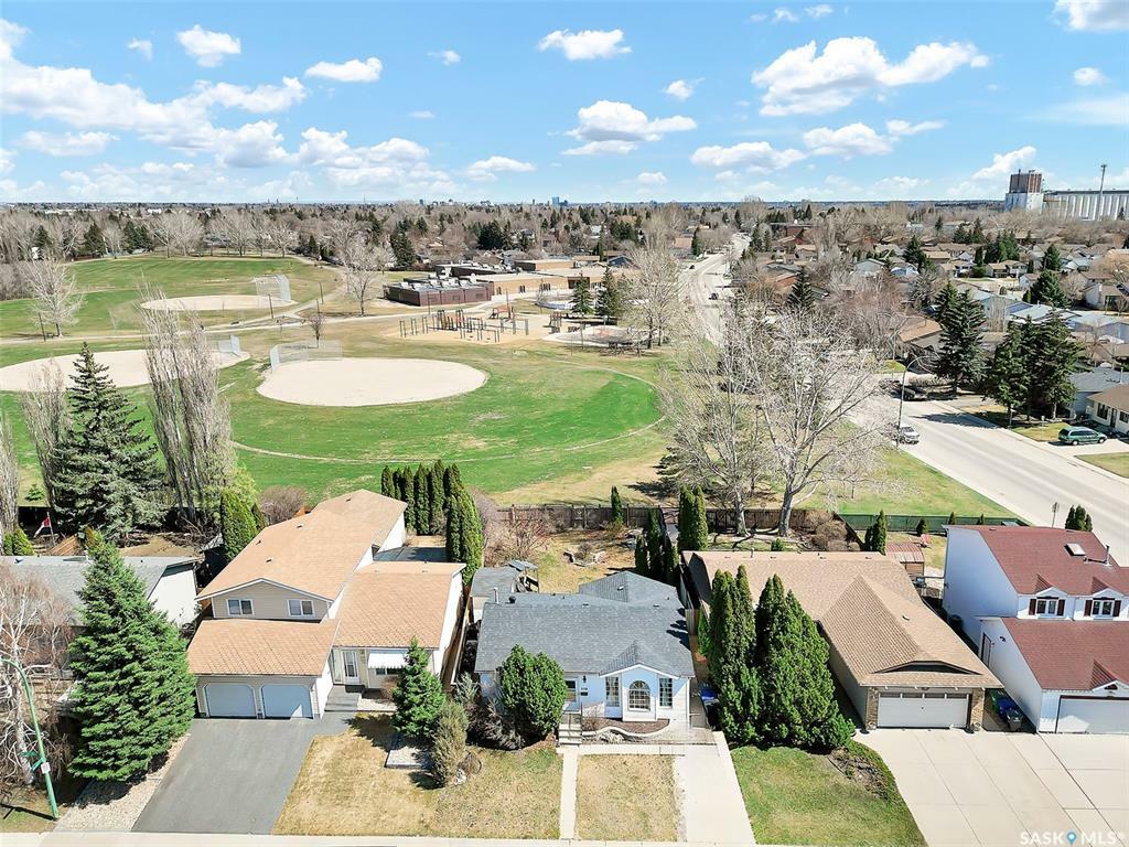 238 Smith Road  Saskatoon SK S7M 4Z5 photo