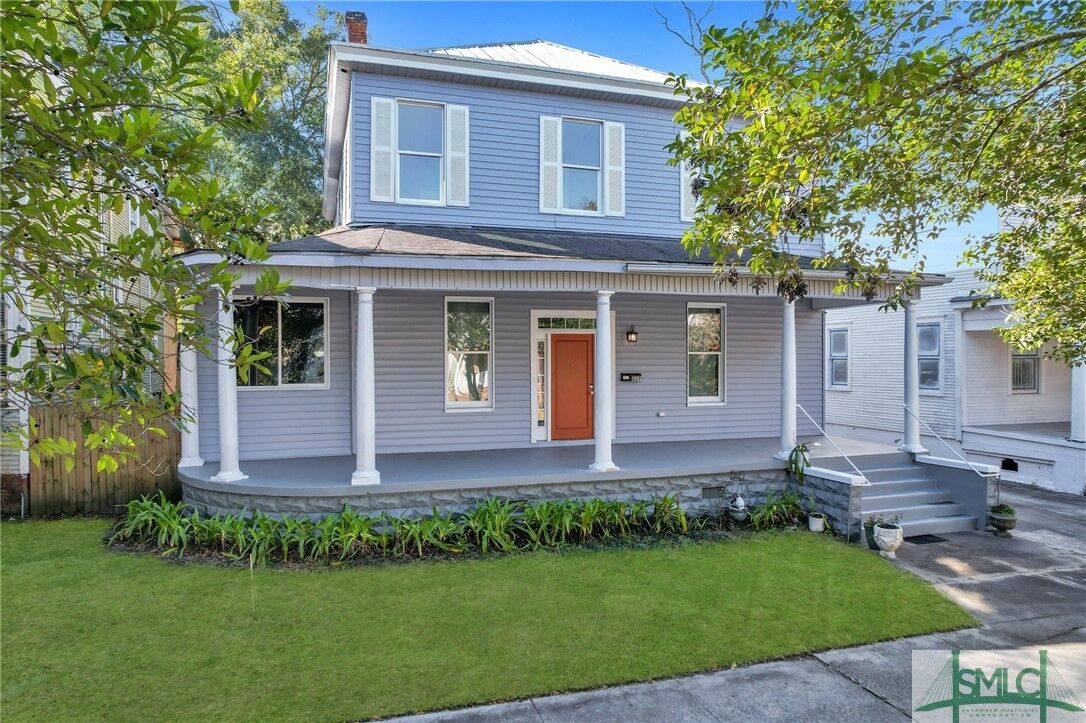 Property Photo: 809 E Henry Street GA 31401