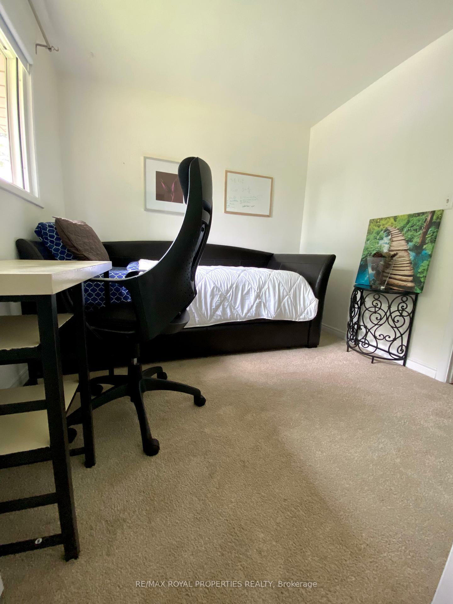Property Photo: 323 Lindan Avenue W ON K9L 1K9