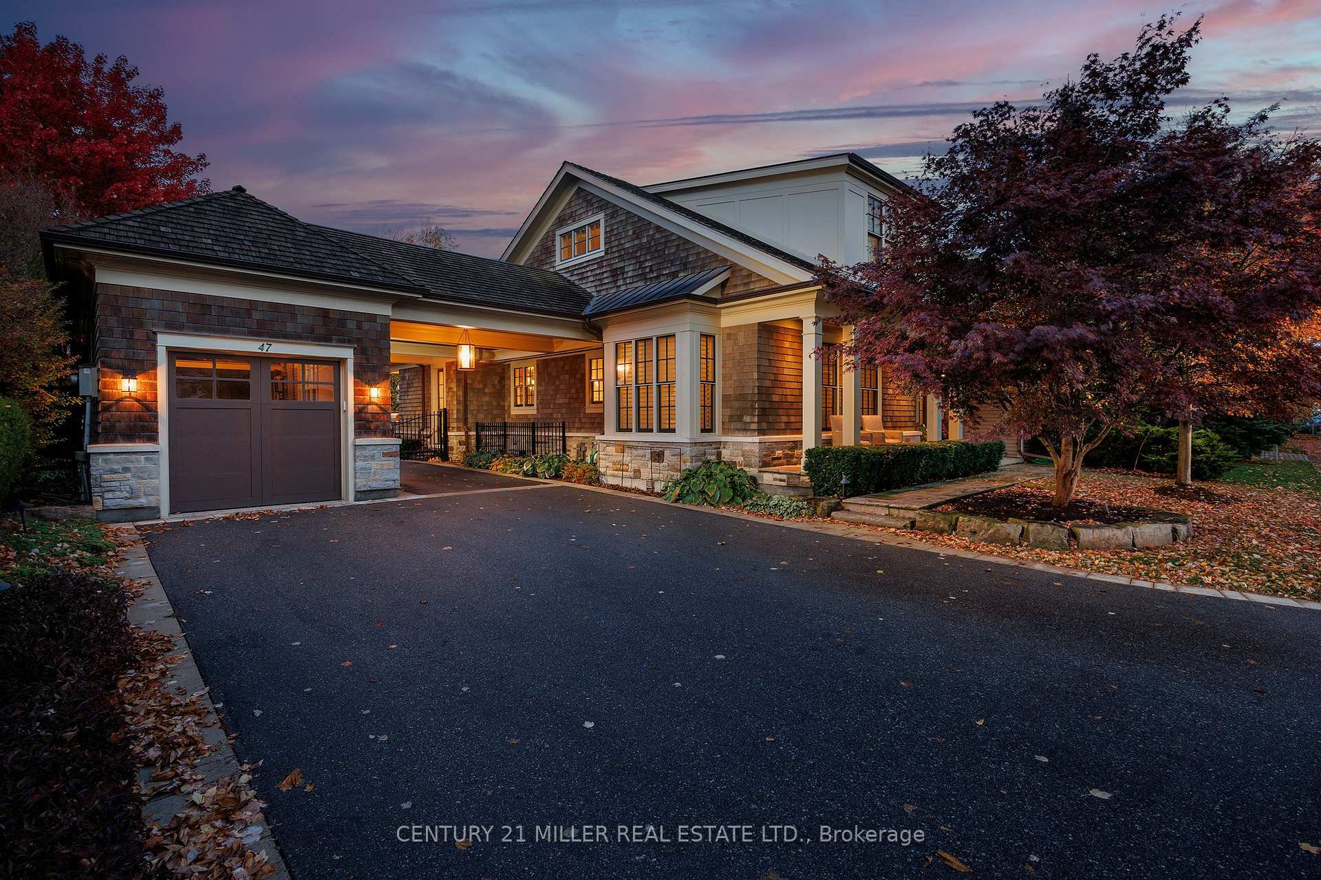 47 Allan Street  Oakville ON L6J 3M7 photo