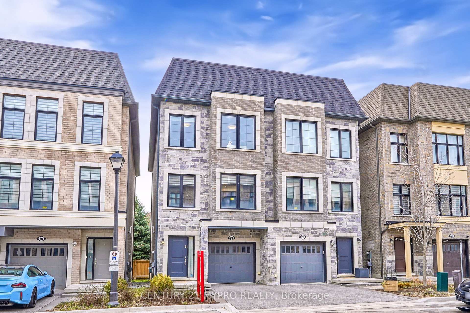 21 McGurran Lane  Richmond Hill ON L4B 0G8 photo