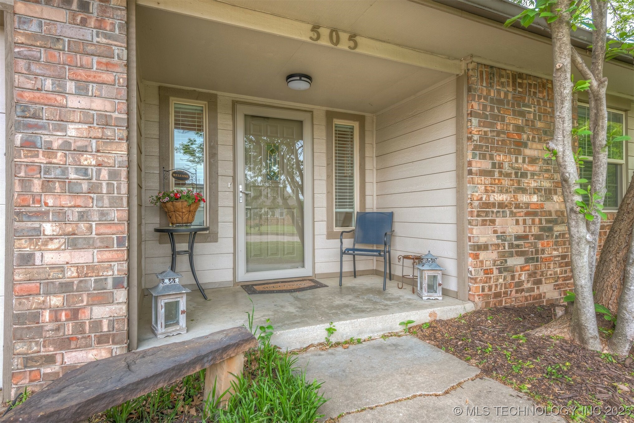 Property Photo: 505 S 24th Street OK 74014