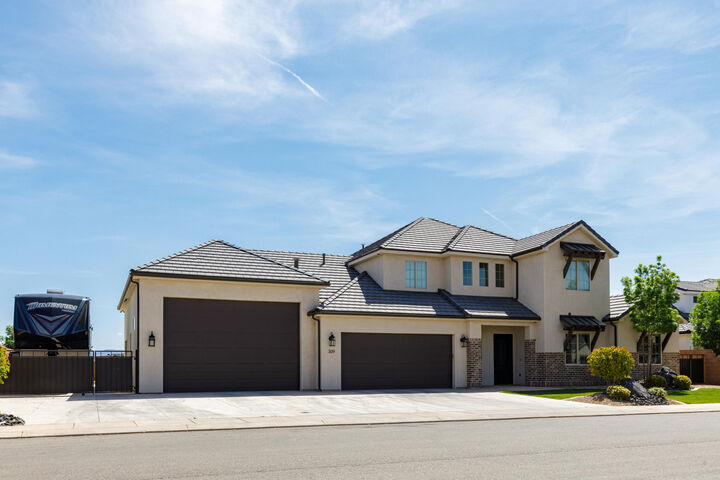 Property Photo:  309 W Blue Quartz Dr  UT 84780