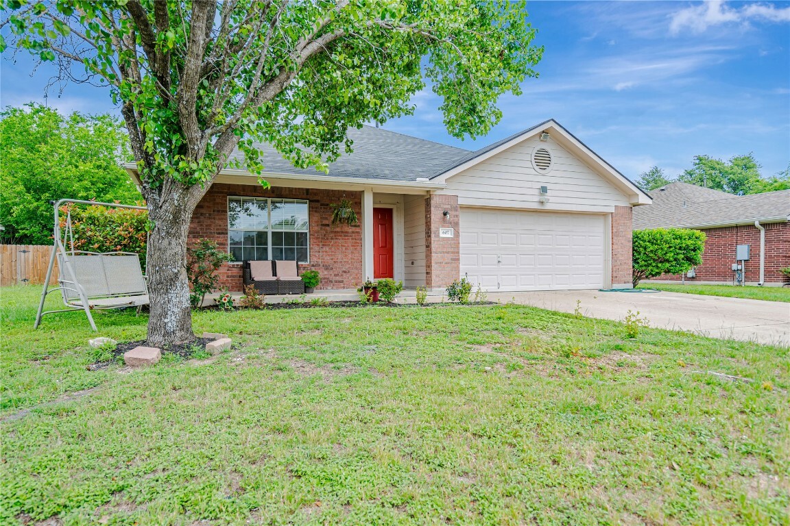 Property Photo: 607 Columbine Avenue TX 78613